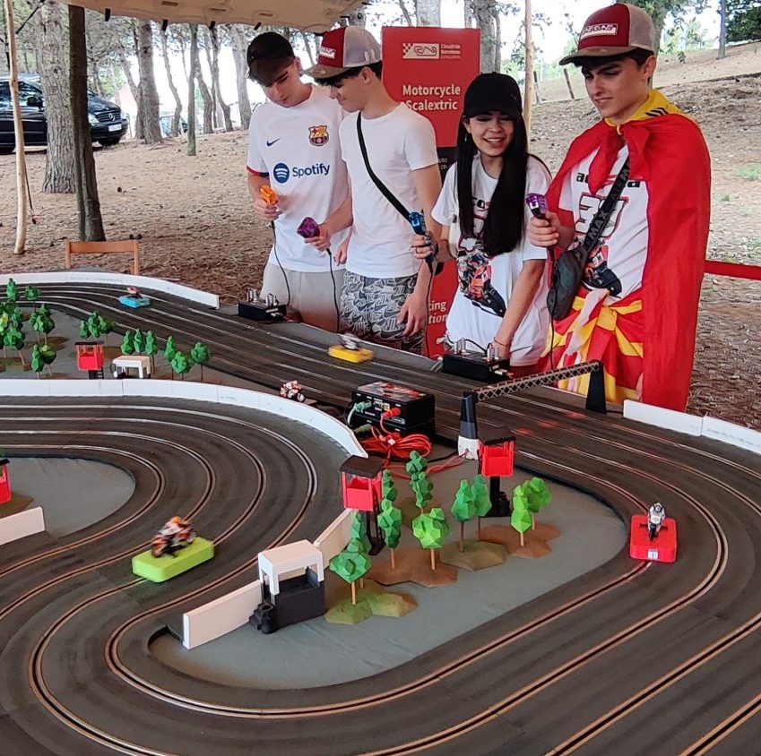 Pista de scalextric en MotoGP. Barcelona 2024